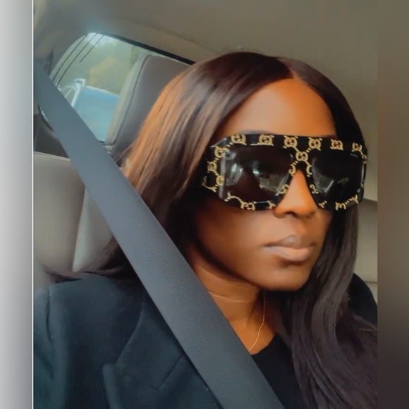 GUCCI Grey Square Sunglasses - Picture 5 of 5